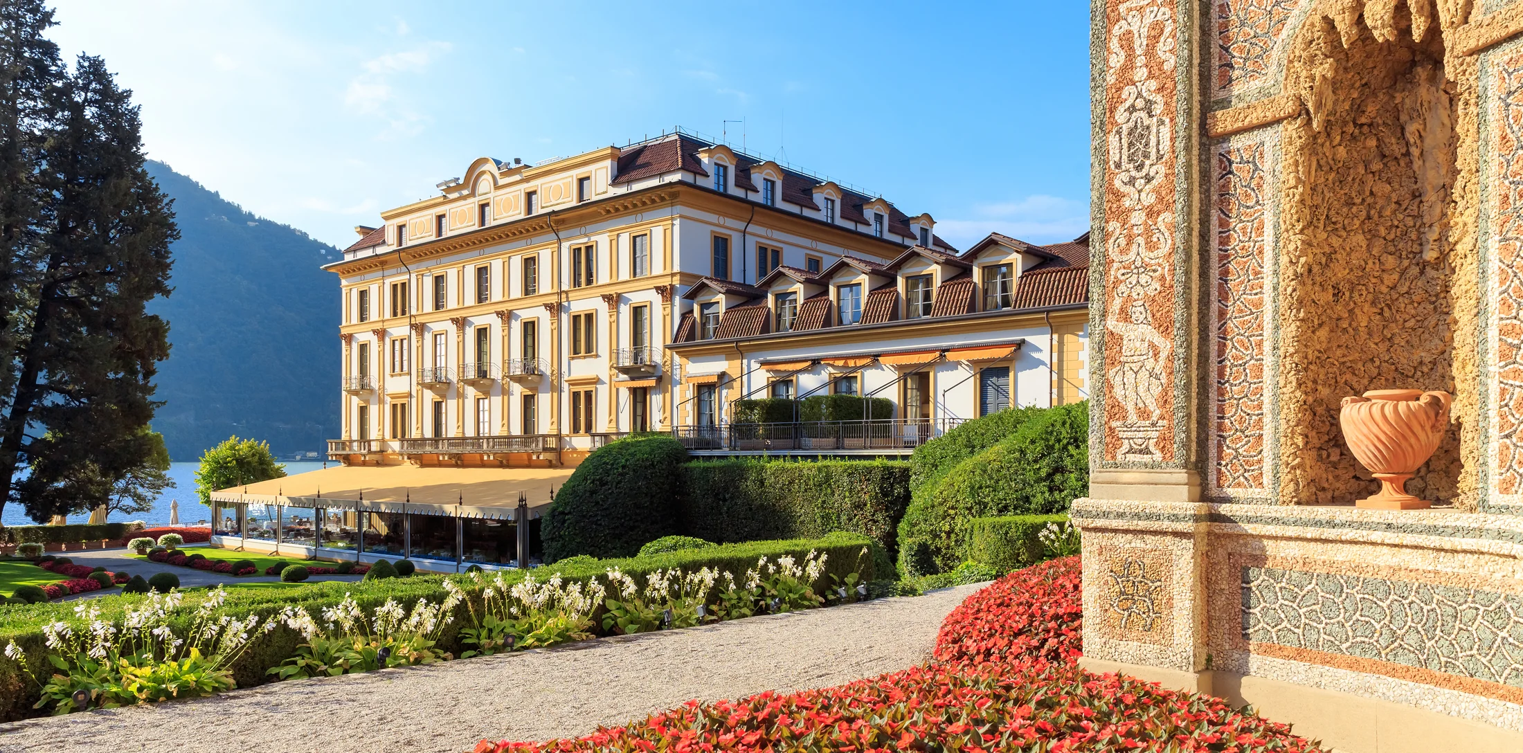 Villa d'Este in Cernobbio: the historic hotel, gardens and lake terrace